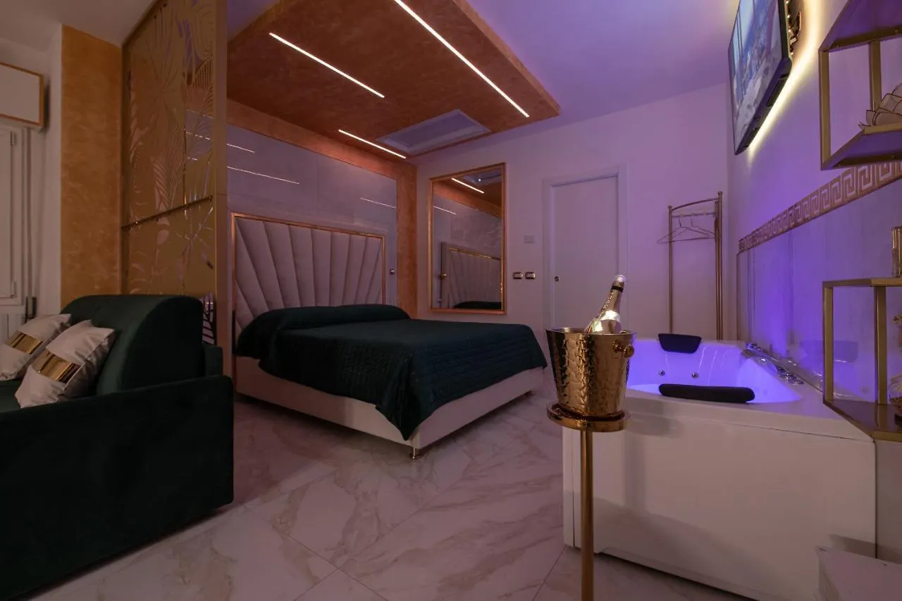 Fashion Apartment Gold Bologna With Jacuzzi & Car Garage Itália