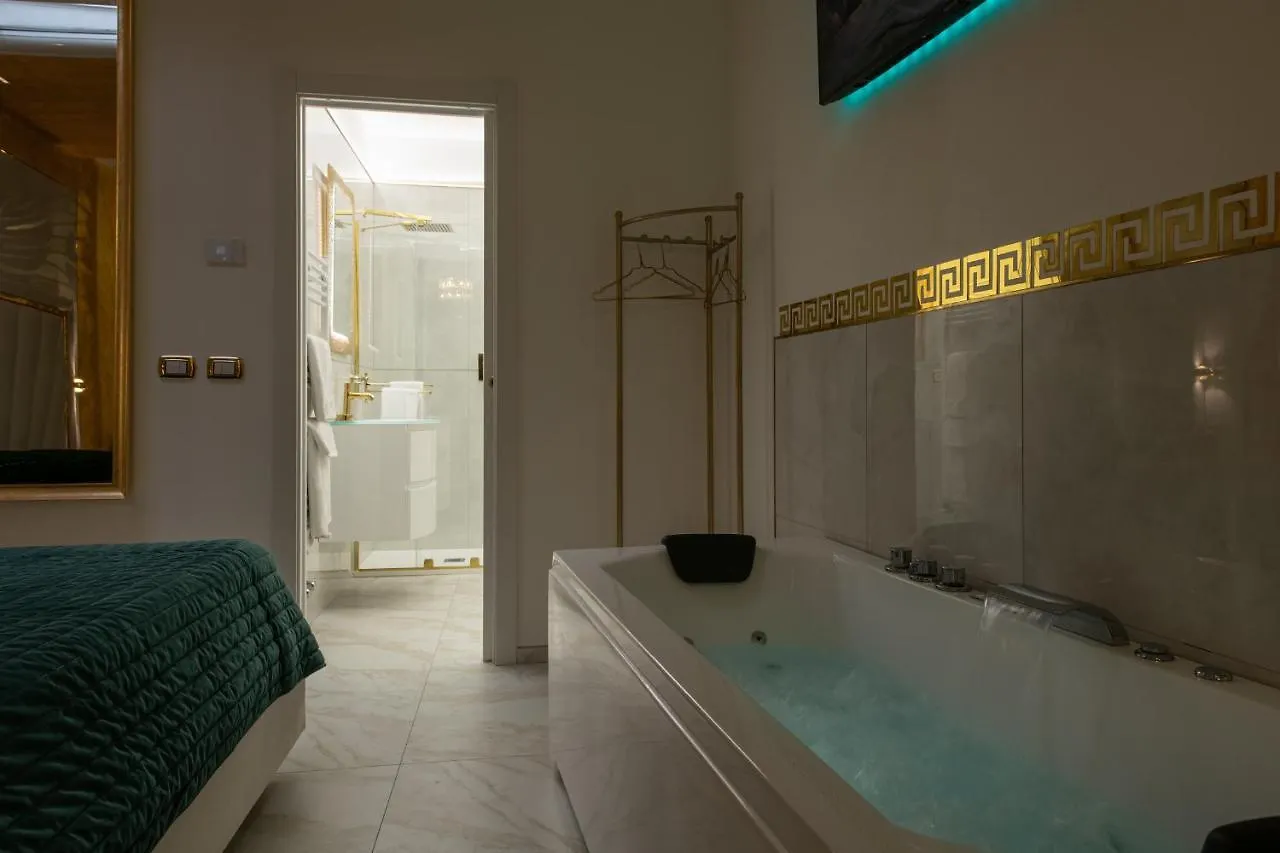 Fashion Apartment Gold Bologna With Jacuzzi & Car Garage