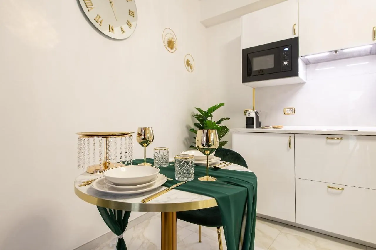 Fashion Apartment Gold Bologna With Jacuzzi & Car Garage