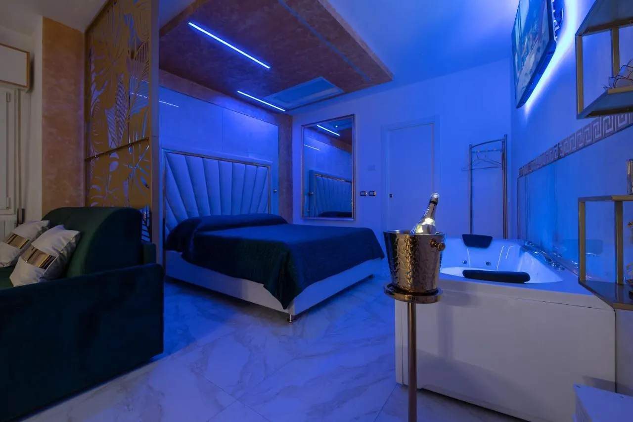 Fashion Apartment Gold Bologna With Jacuzzi & Car Garage