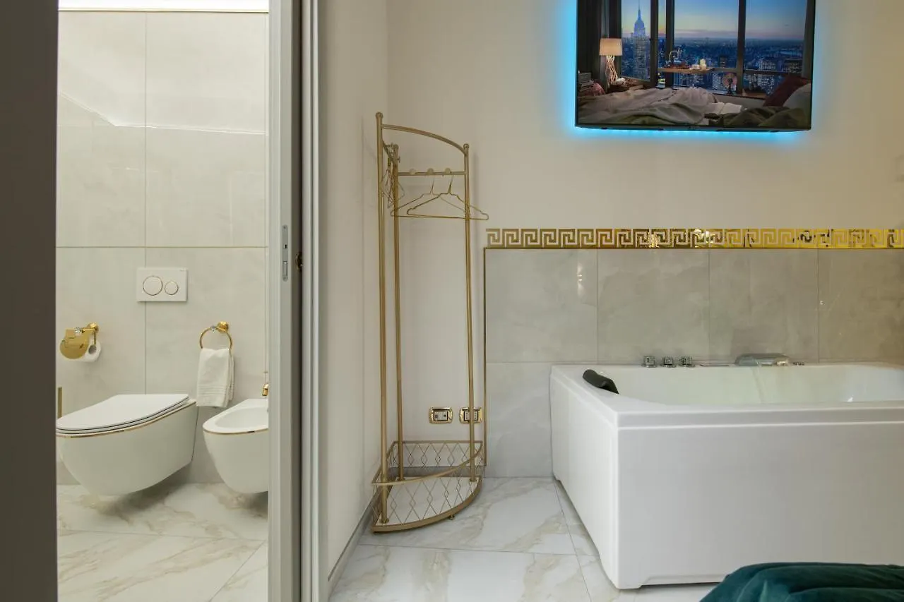 Fashion Apartment Gold Bologna With Jacuzzi & Car Garage