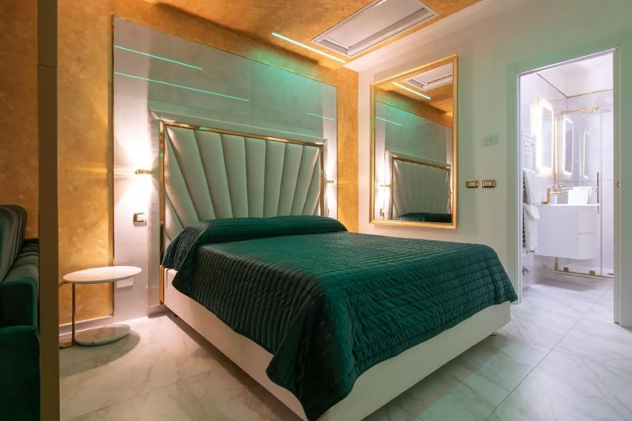 Fashion Apartment Gold Bologna With Jacuzzi & Car Garage