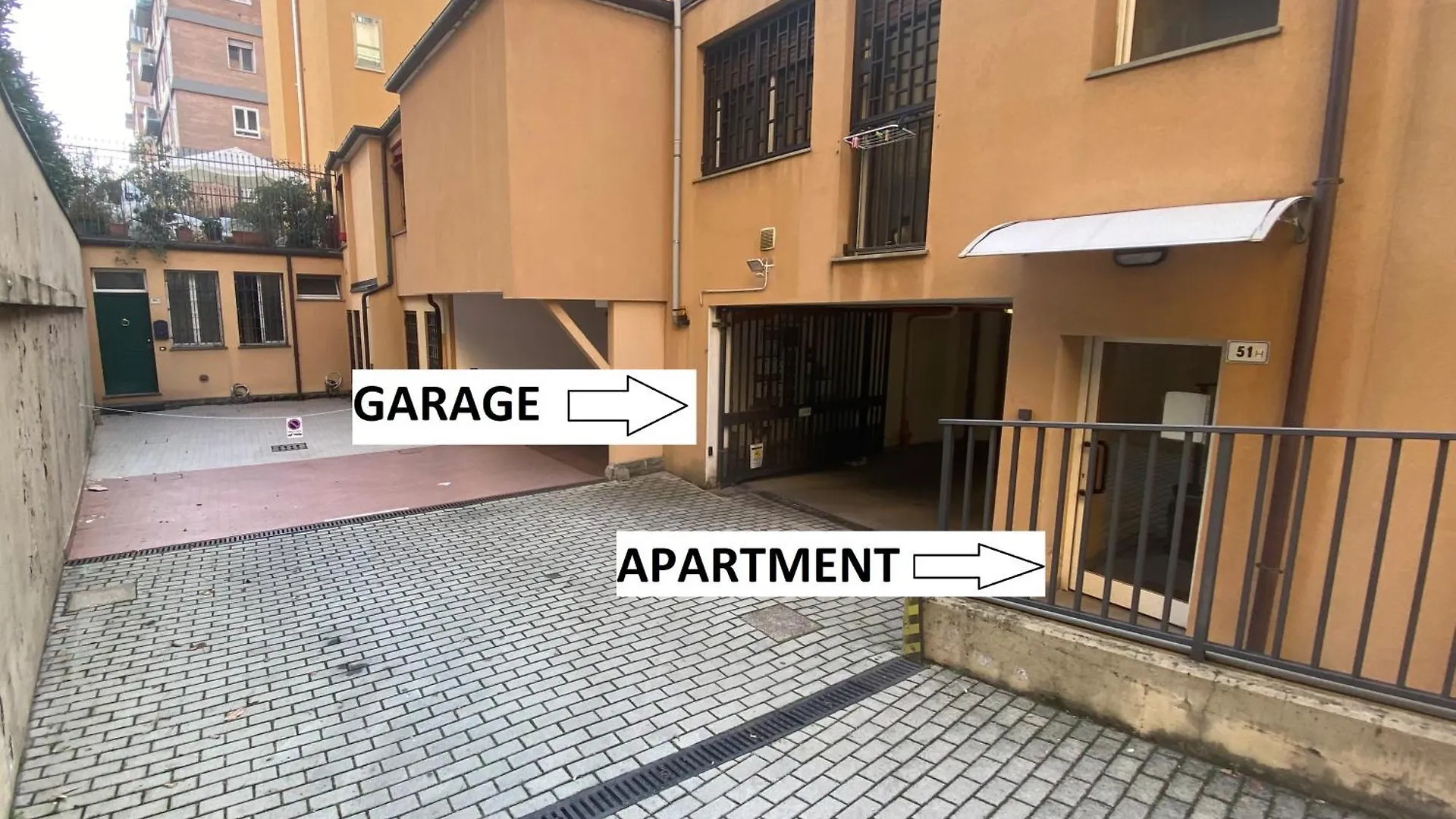 Fashion Apartment Gold Bologna With Jacuzzi & Car Garage